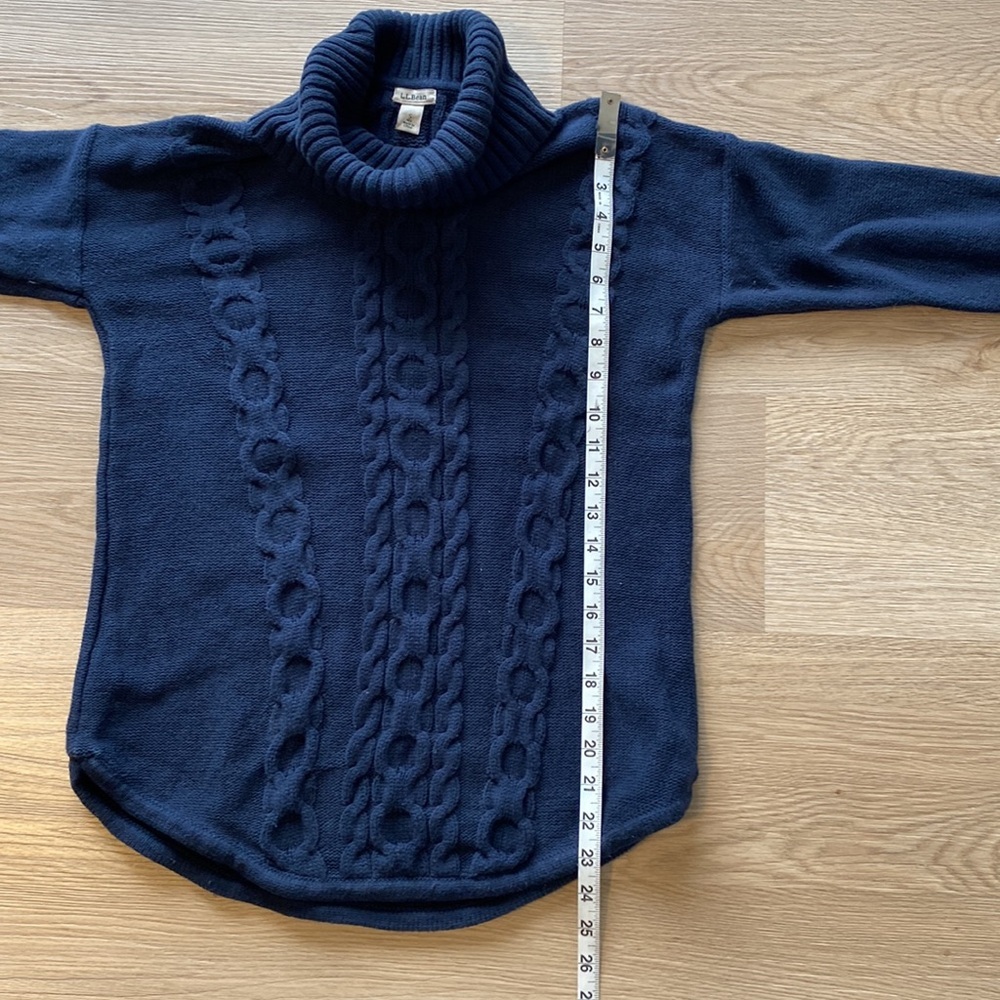 L. L. Bean Cable Knit Sweater - Picture 7 of 9